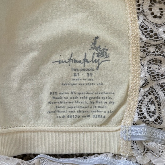 NWOT! FREE PEOPLE Set of 2 Intimately Lace Bandeau Tops - Picture 7 of 7